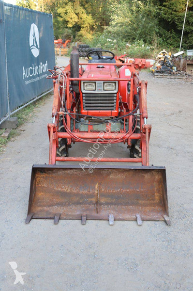 جرار زراعي Yanmar YM1802D
