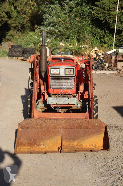 جرار زراعي Yanmar YM1802D