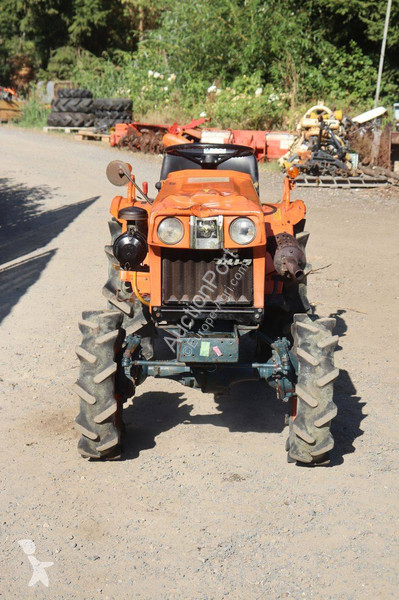 Tractor Kubota B7001