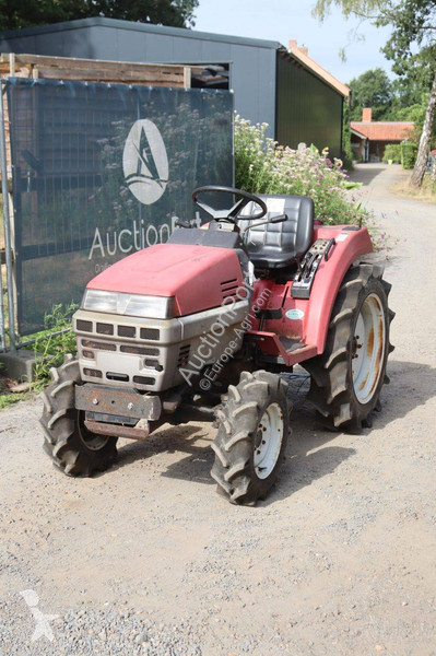 جرار زراعي Shibaura P185F