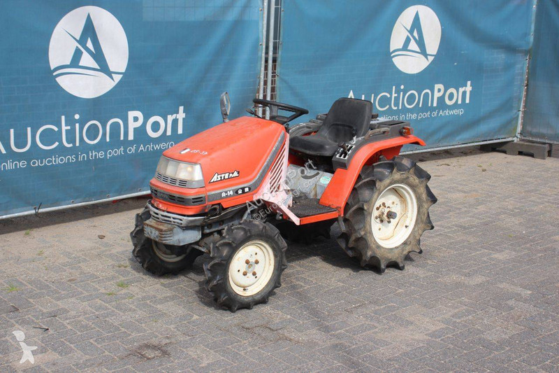 Сільськогосподарський трактор Kubota A-14