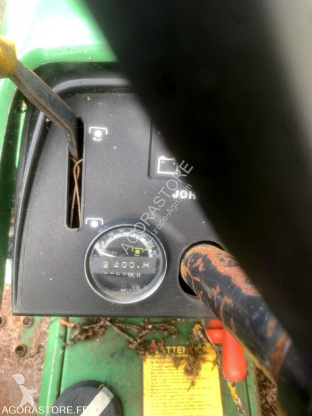 Сільськогосподарський трактор John Deere