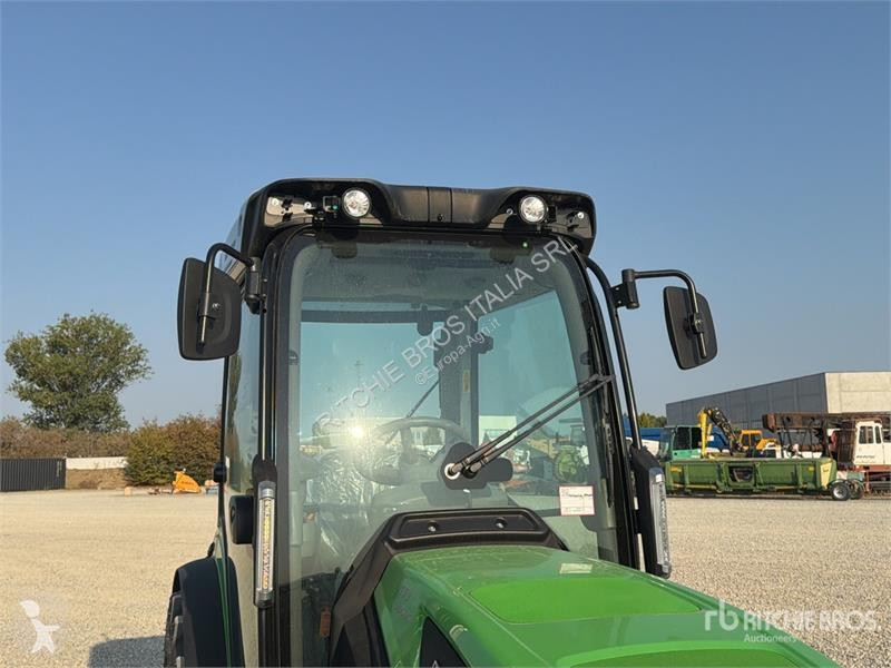 Сільськогосподарський трактор  5105 DS TTV