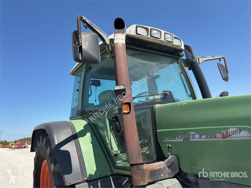 Сільськогосподарський трактор Fendt 716 Vario