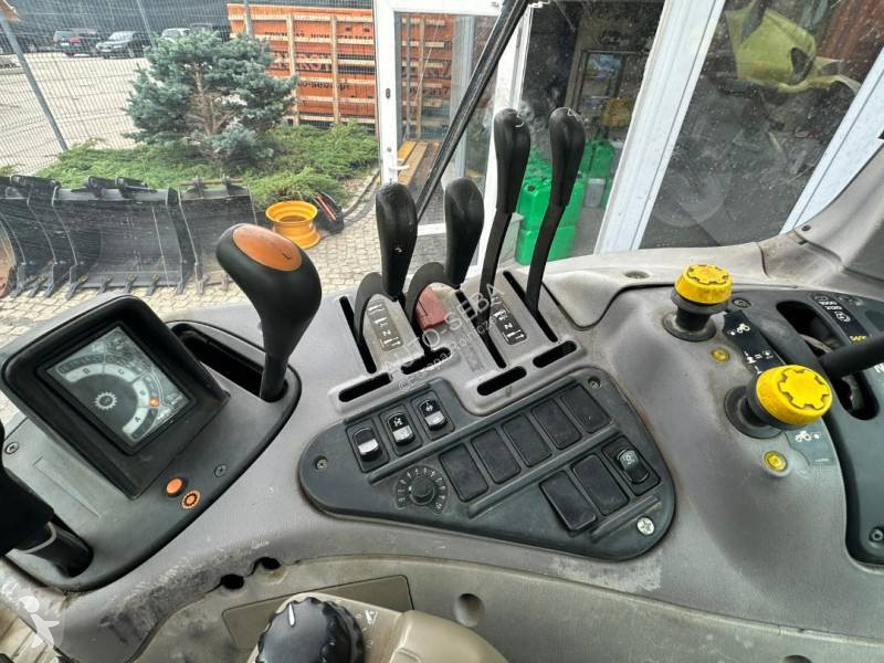 Сільськогосподарський трактор Case Maxxum MX100...
