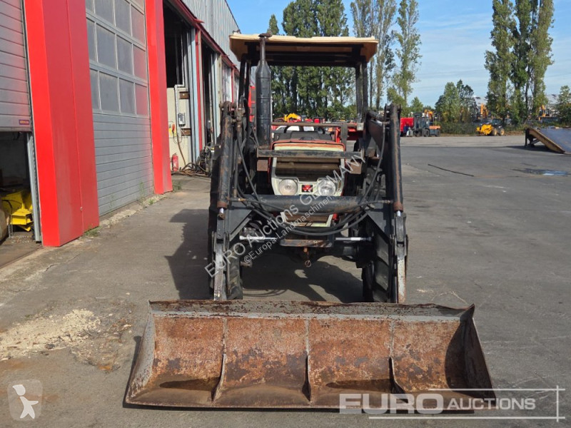Ciągnik Massey Ferguson MF394-4H