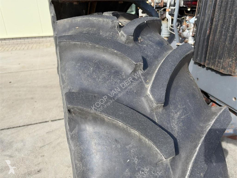 Tractor New Holland 8340 SLE