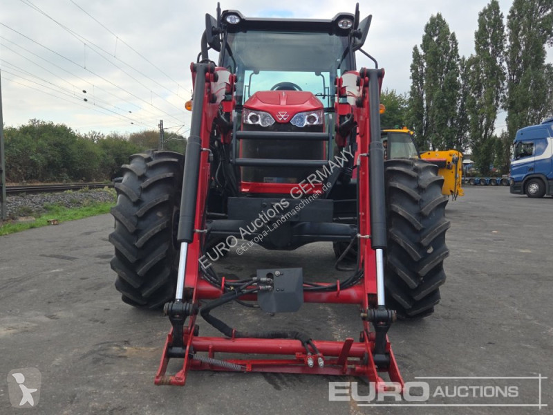 Tractor Massey Ferguson 5711