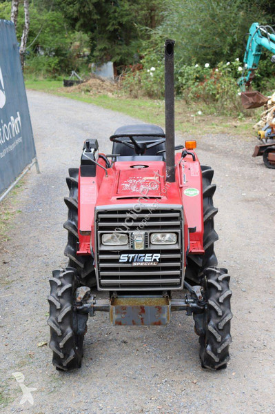 Shibaura P15F tractor