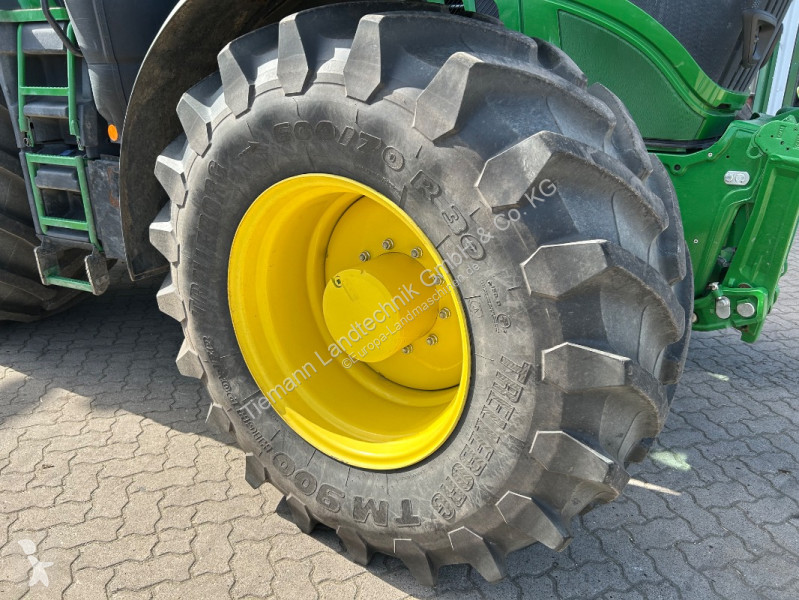 John Deere 250 tractor