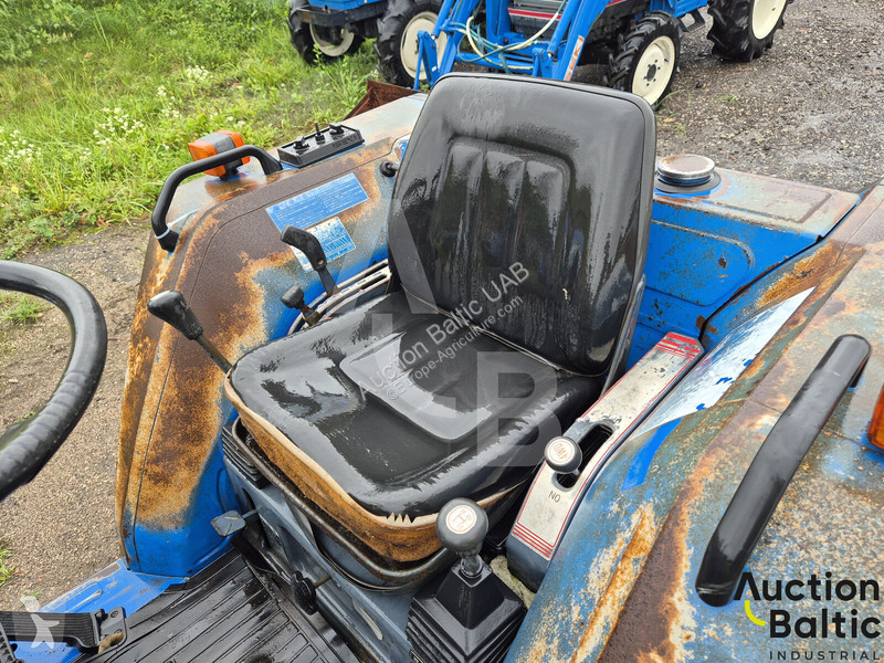 Tractor Iseki TA 230