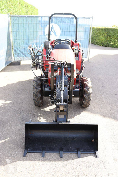 Tractor agrícola Mitsubishi MT205