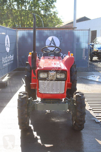 Tractor agrícola Yanmar YM1610D