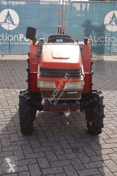Tractor agrícola Yanmar F-7