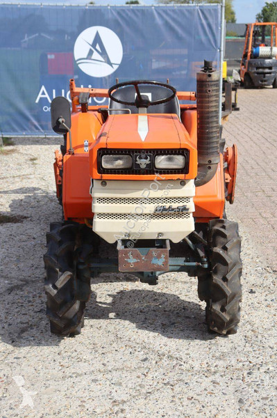 Tracteur agricole Kubota ZB1600