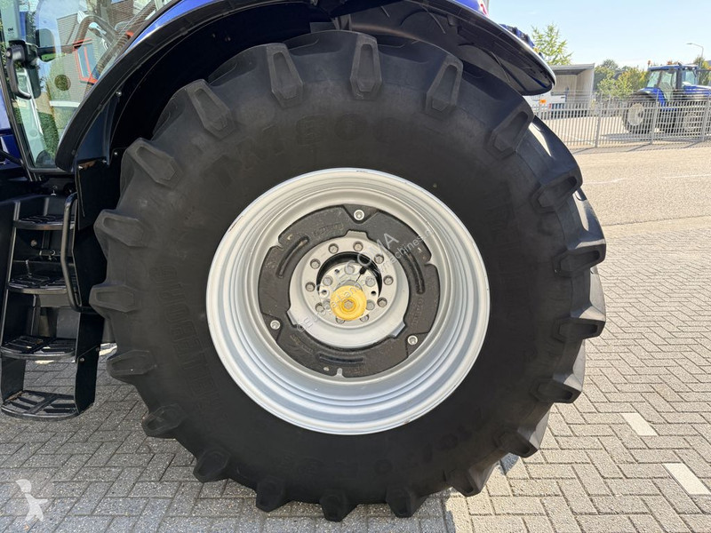 Tracteur agricole New Holland T7.270AC Blue...