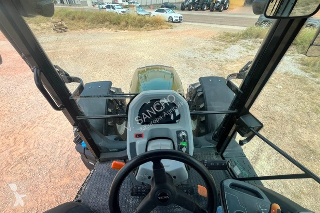Tractor Valtra VALTRA G135A
