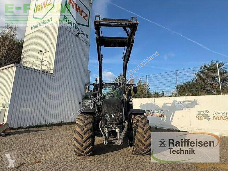 Tracteur agricole Valtra  t214 direct