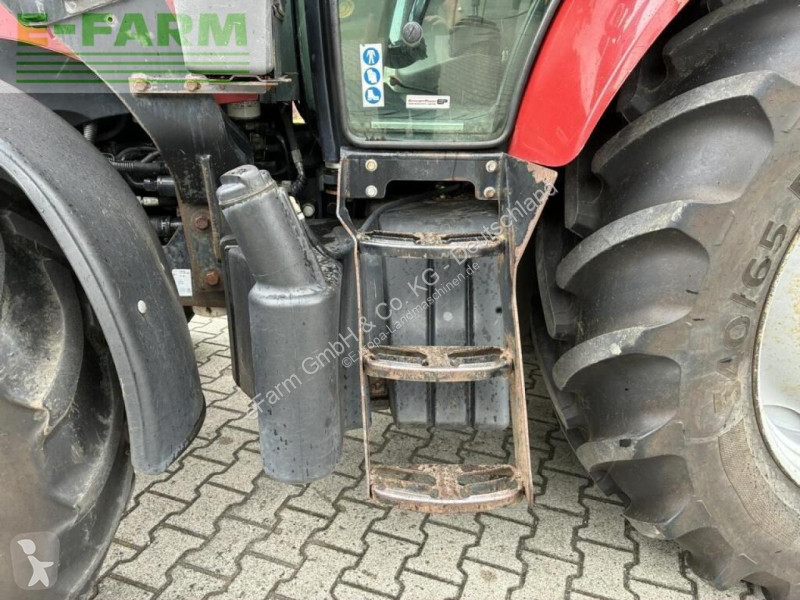 Tractor Case  farmall 105 u