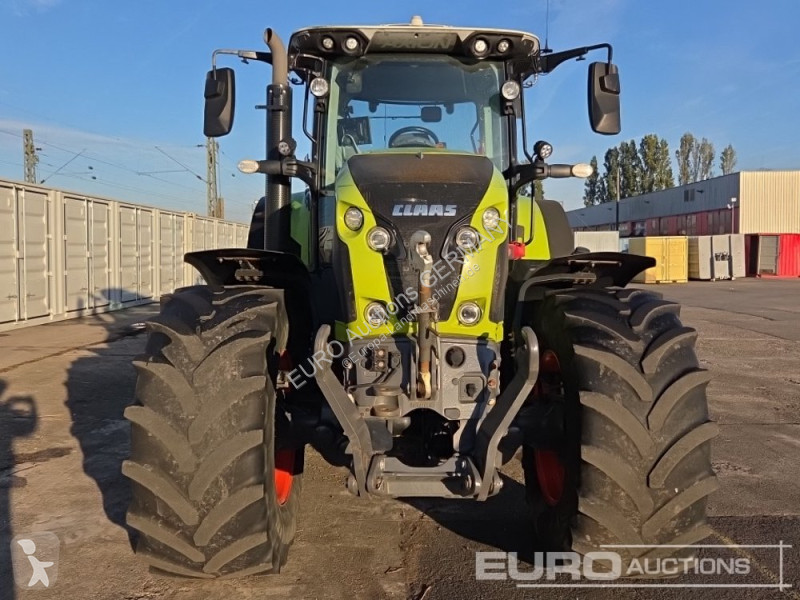 Tracteur agricole Claas Axion 810 CMATIC