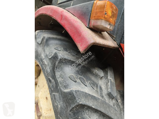 Tracteur agricole International 733