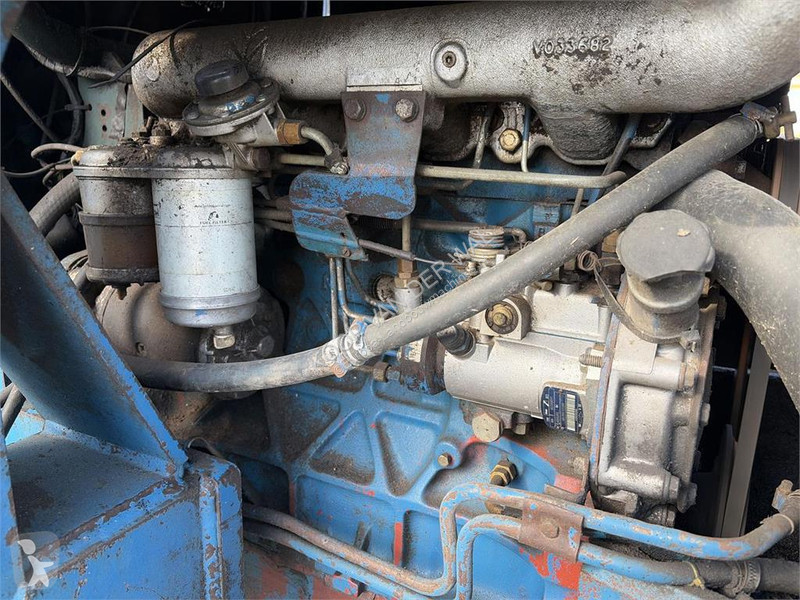 Tractor Ford 6710 4wd front loader