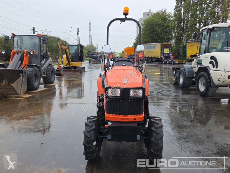 Tracteur agricole  AV26D
