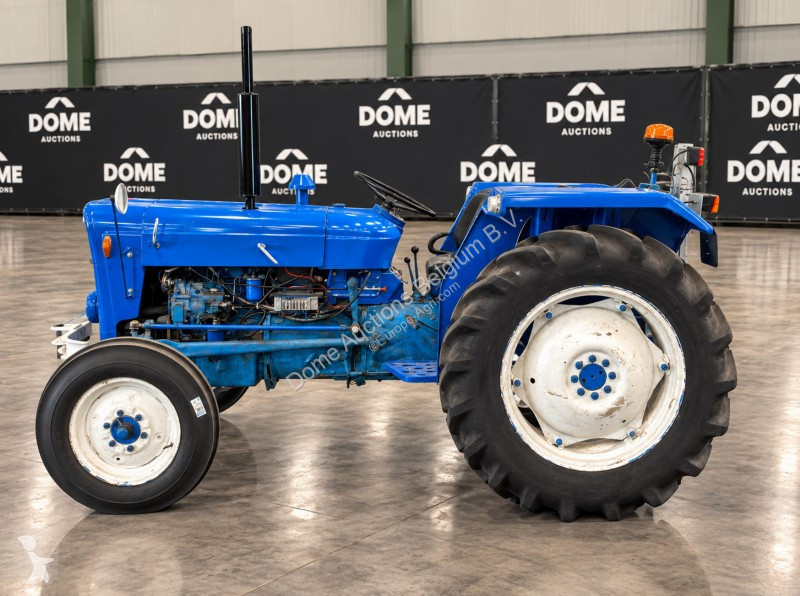 Tracteur agricole  Super Dexta