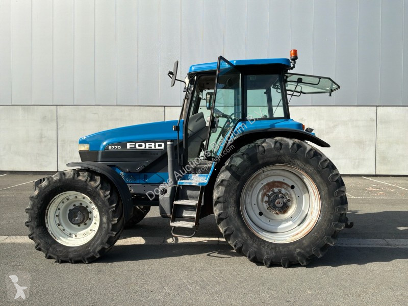 Tracteur agricole Ford 8870 DT