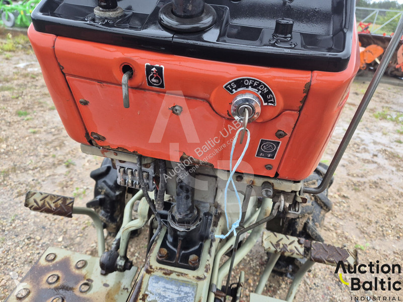 Tracteur agricole Yanmar YM 1401 D