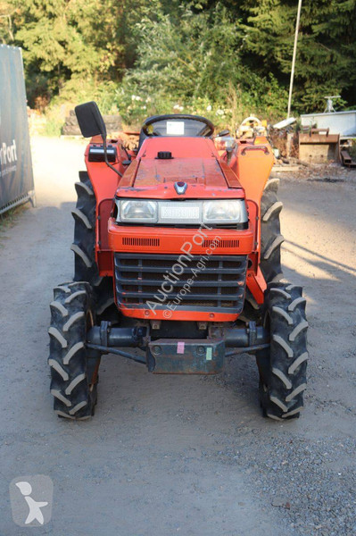 Tracteur agricole Kubota L1-235