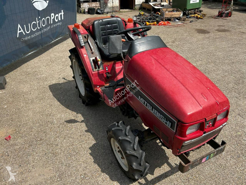 Tracteur agricole Mitsubishi MT165