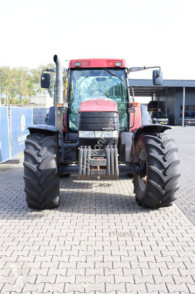 Zemědělský traktor Case IH MX135