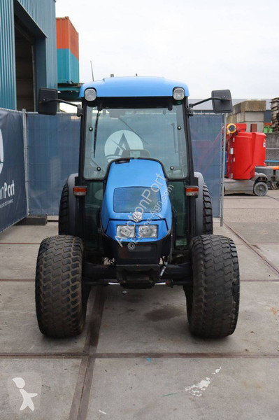 Zemědělský traktor New Holland T3030