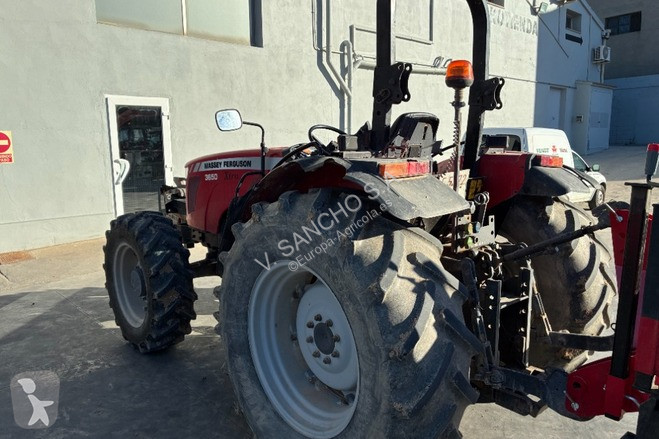 Zemědělský traktor Massey Ferguson 3650 XTRA