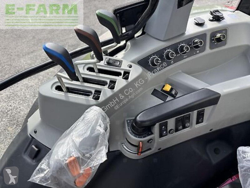 Tractor Valtra  a105