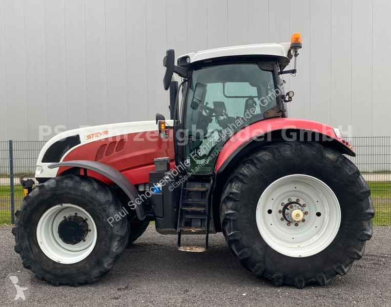 Tractor Steyr 6220...