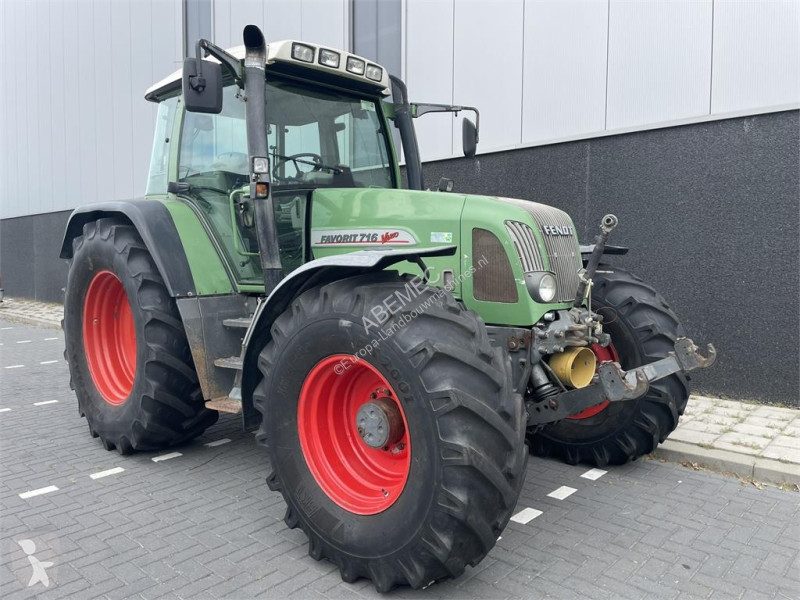 Tracteur agricole Fendt 716 Vario Com1