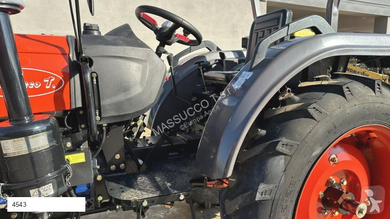 Tractor  TT604 4X4