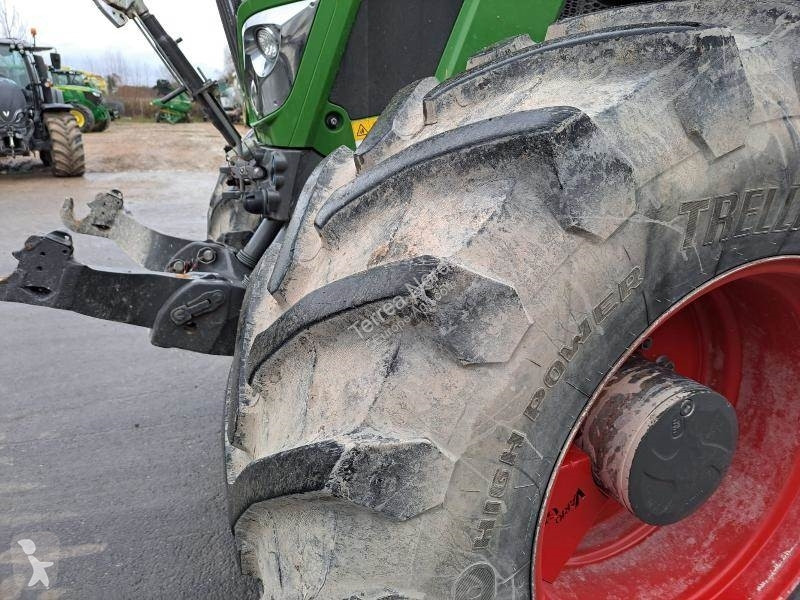 Tracteur agricole Fendt 824