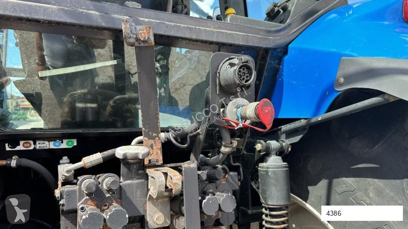Tracteur agricole New Holland TM190 4X4