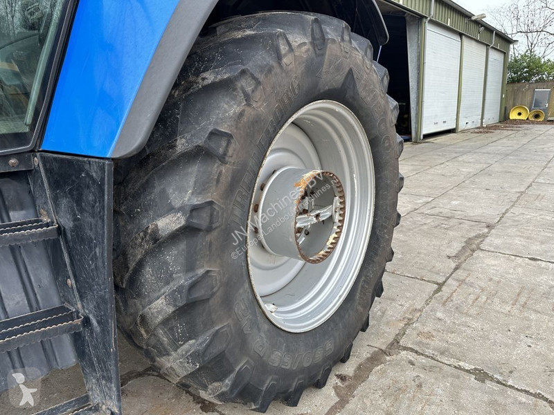 Tracteur agricole New Holland TVT 195 Dutch...