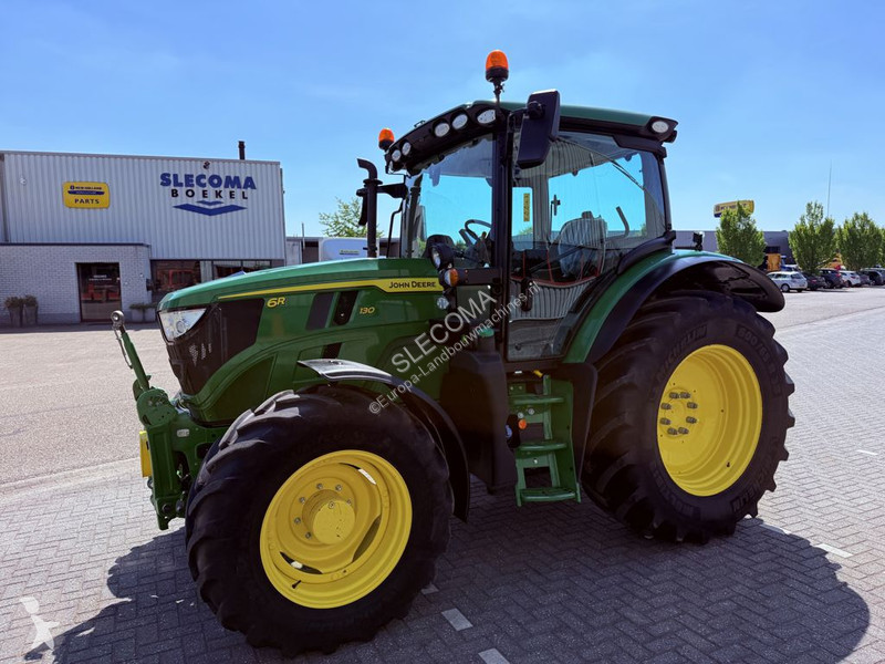 Tractor agrícola John Deere 130 Command Pro...
