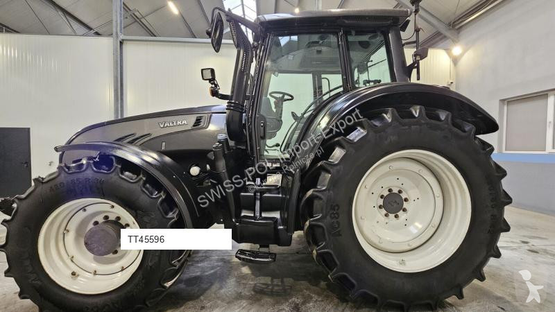 Tractor agrícola Valtra T 153