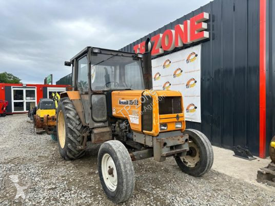 Tracteur agricole Renault tracteur 75-32 à 9900...