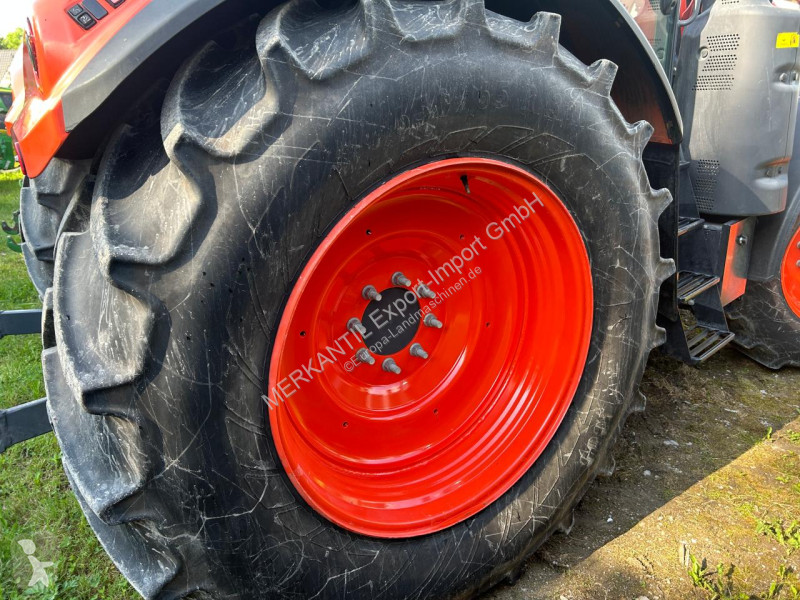 جرار زراعي Kubota  M 7133