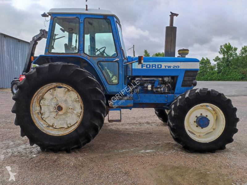 Tractor Ford  TW20