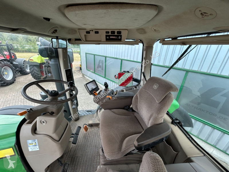 Landbrugstraktor John Deere 8270R