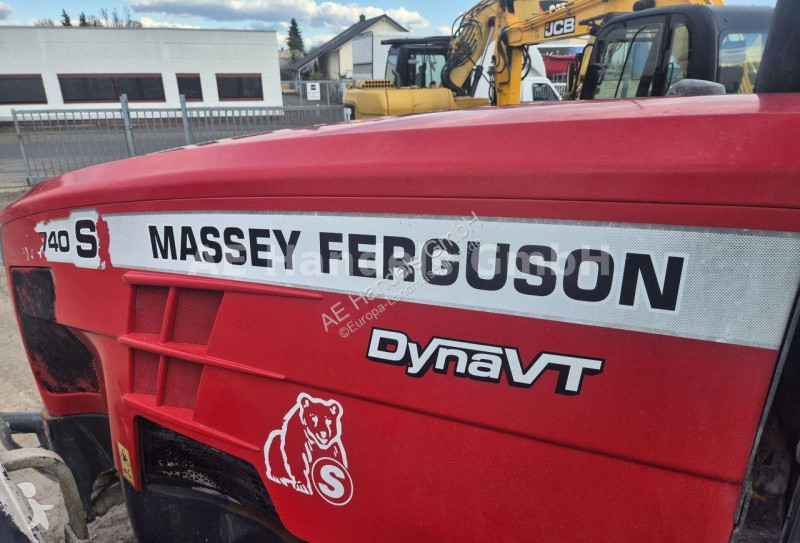 Tractor Massey Ferguson