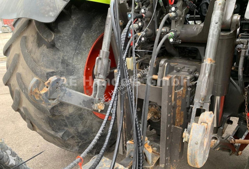 Tractor Claas Axion